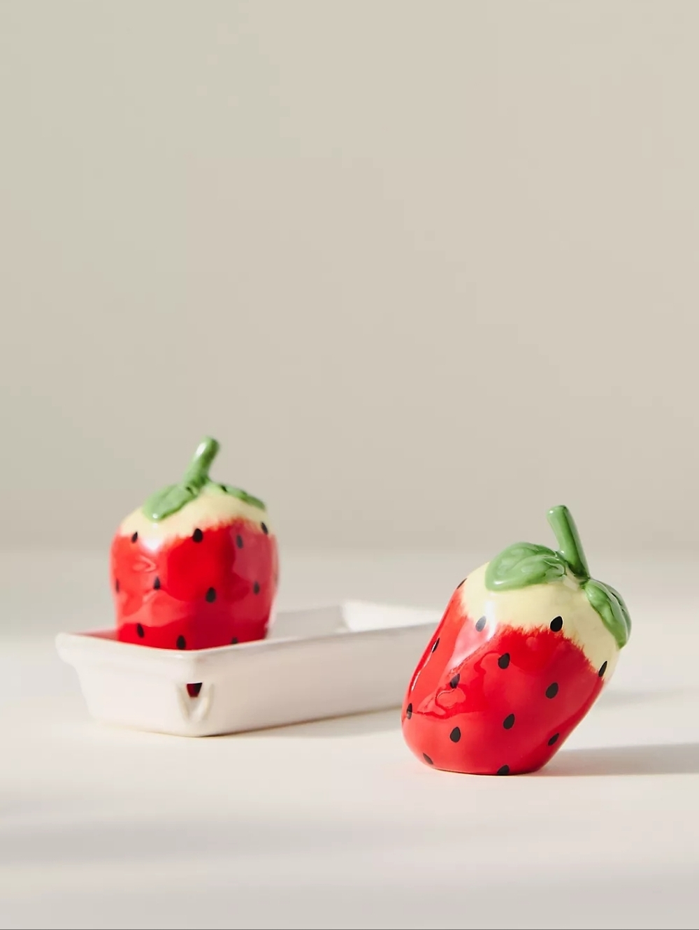 Anthropologie Foster Icon Stoneware Strawberry Ceramic Salt and Pepper Shakers